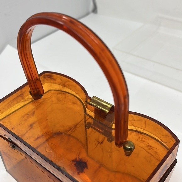 Vintage 1950’s Oval Caramel Lucite Box Handbag Purse - Picture 13 of 13